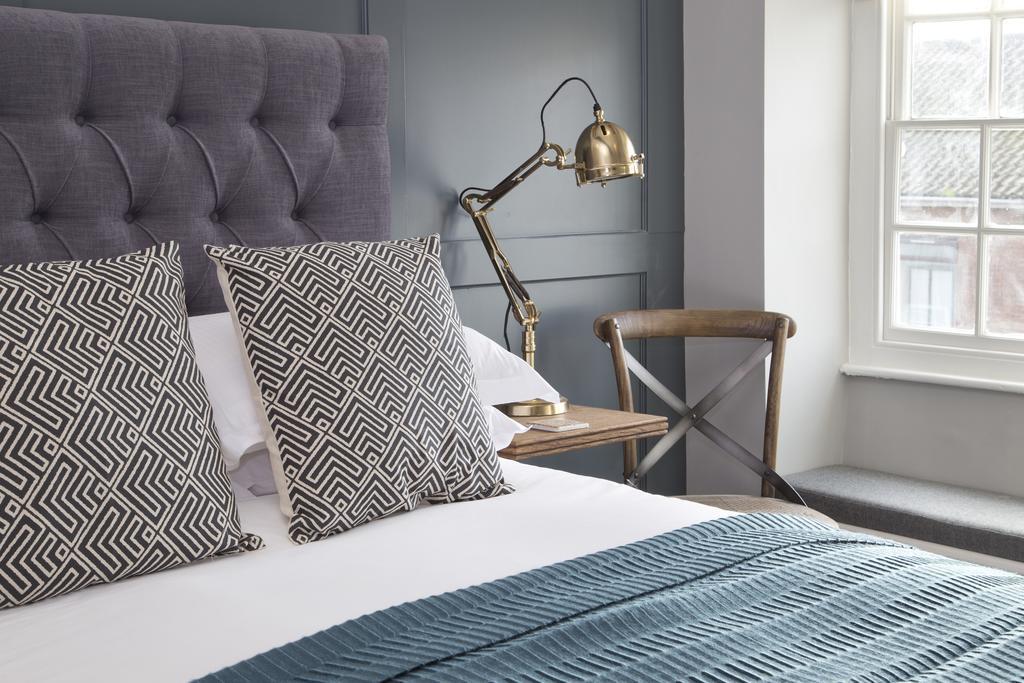 เดอะ จอร์จ ทาวน์เฮาส์ Hotel Shipston-on-Stour ภายนอก รูปภาพ