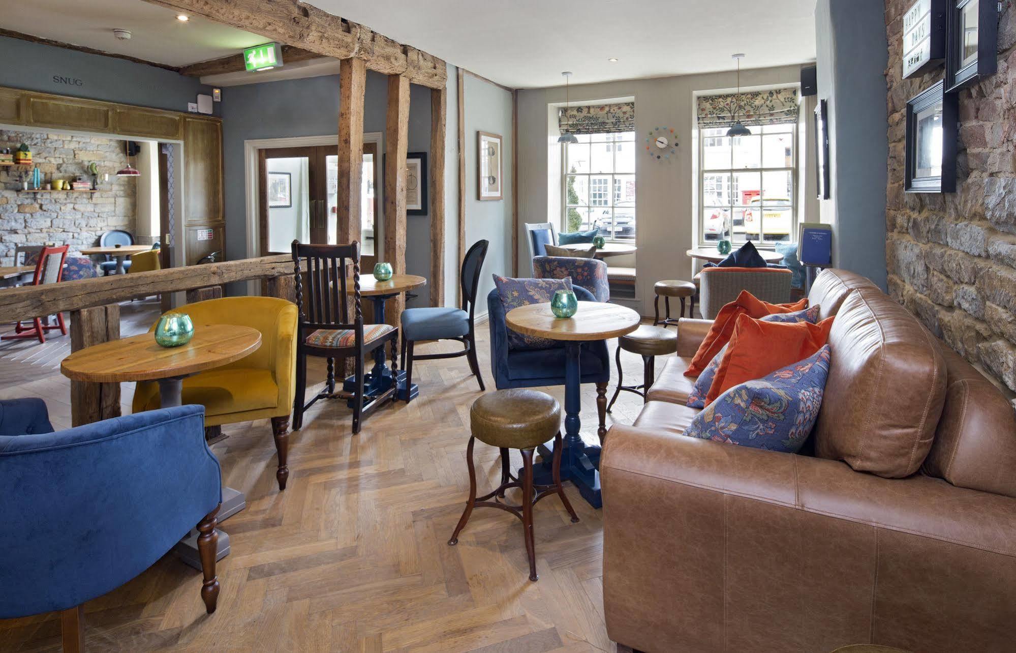 เดอะ จอร์จ ทาวน์เฮาส์ Hotel Shipston-on-Stour ภายนอก รูปภาพ
