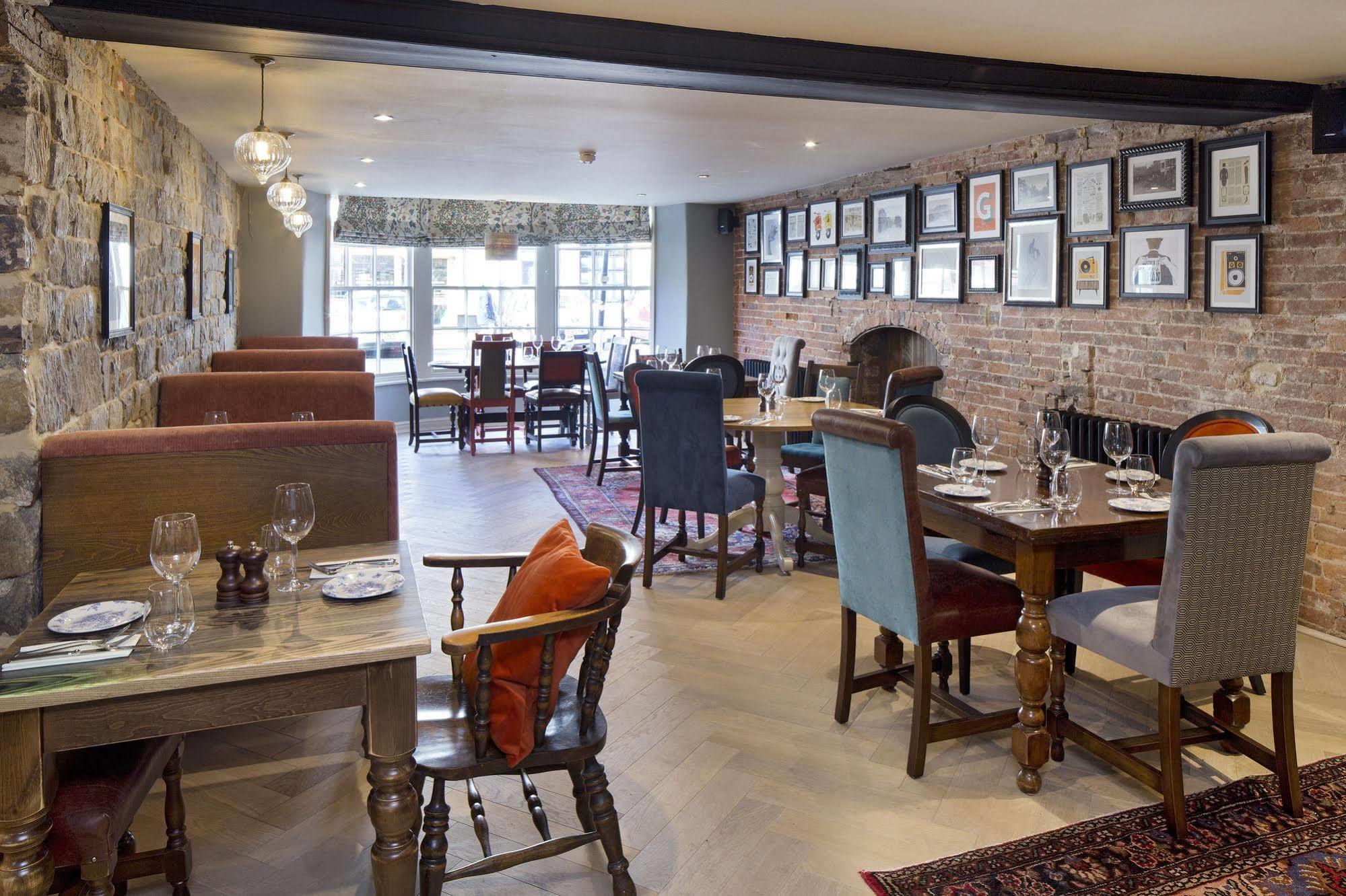 เดอะ จอร์จ ทาวน์เฮาส์ Hotel Shipston-on-Stour ภายนอก รูปภาพ