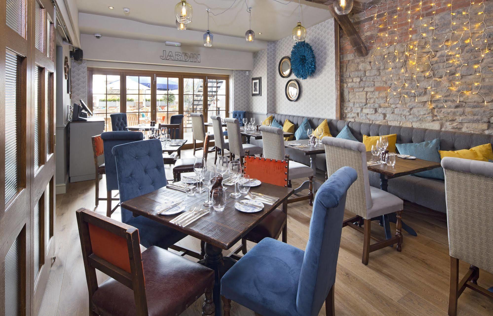 เดอะ จอร์จ ทาวน์เฮาส์ Hotel Shipston-on-Stour ภายนอก รูปภาพ